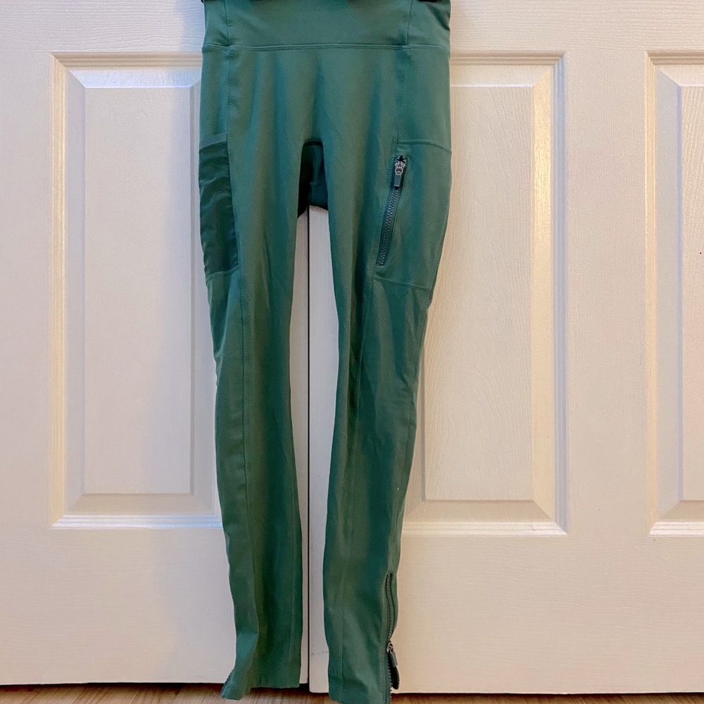 Motion 365 Fabletics Leggings